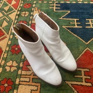Cute Seychelles White Ankle Booties